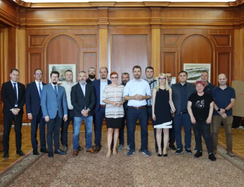 Parlamentari-consilieri județeni-consilieri locali-președinți de birouri locale USR PLUS, iată combinația de succes în comunicarea cu cetățenii pe care am pus-o în practică la Cluj!